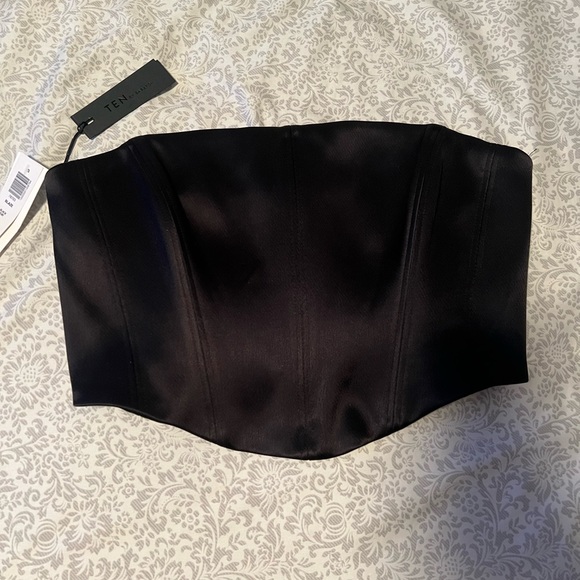 Aritzia Tops Aritzia Boned Corset Top Poshmark
